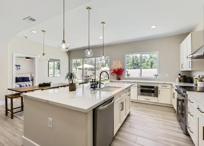 Modern Desert Getaway With Pool, And Tesla Charger