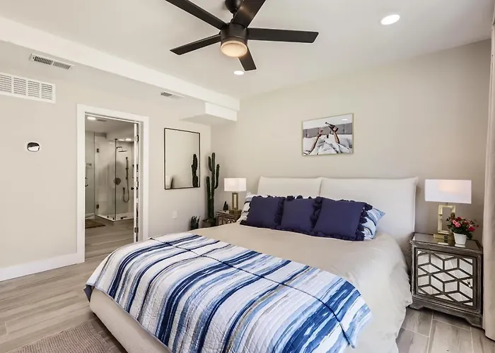 Holiday home Modern Desert Getaway With Pool, And Tesla Charger *