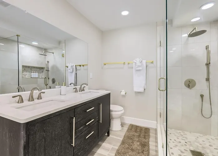 Holiday home Modern Desert Getaway With Pool, And Tesla Charger Phoenix