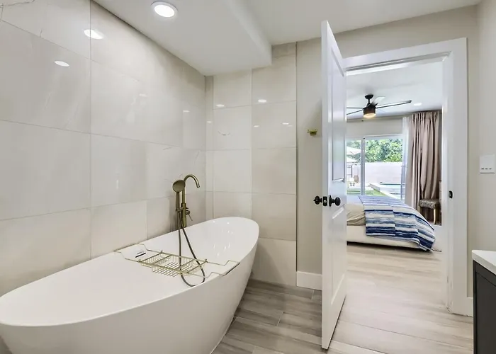 Holiday home Modern Desert Getaway With Pool, And Tesla Charger Phoenix