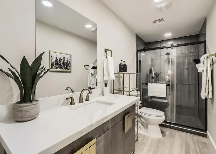 Modern Desert Getaway With Pool, And Tesla Charger * Phoenix